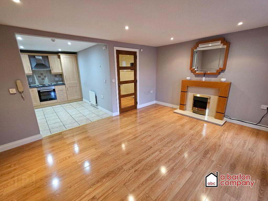 Photo 4 of Apt 2, 53 Ballyclare Road, Glengormley, Newtownabbey