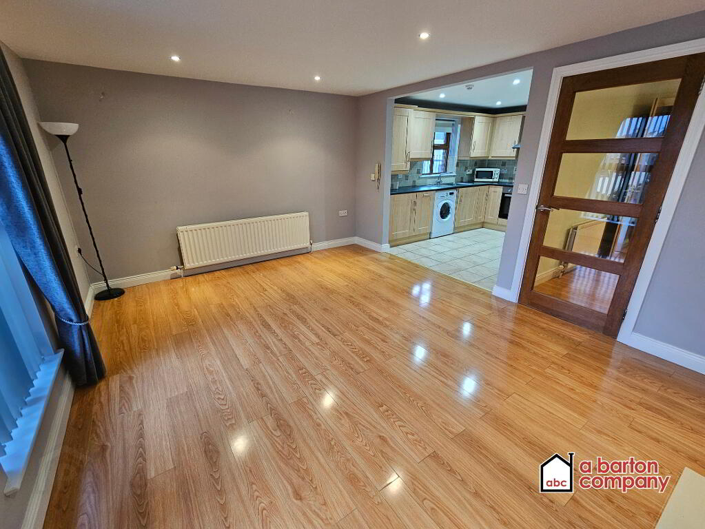 Photo 6 of Apt 2, 53 Ballyclare Road, Glengormley, Newtownabbey