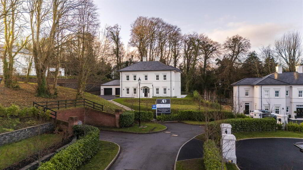 The Praeger, 6 Ardavon Park, Glen Road, Cultra, Holywood, BT18 0HB