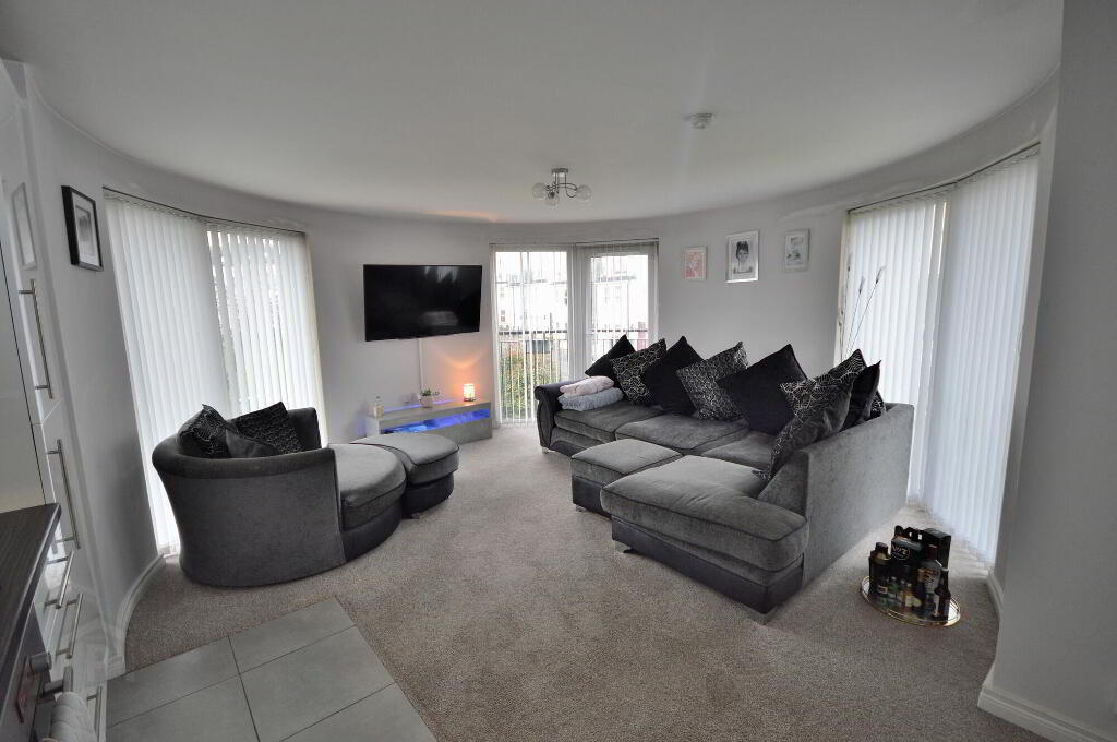 Photo 4 of 44 Linen Crescent, Bangor