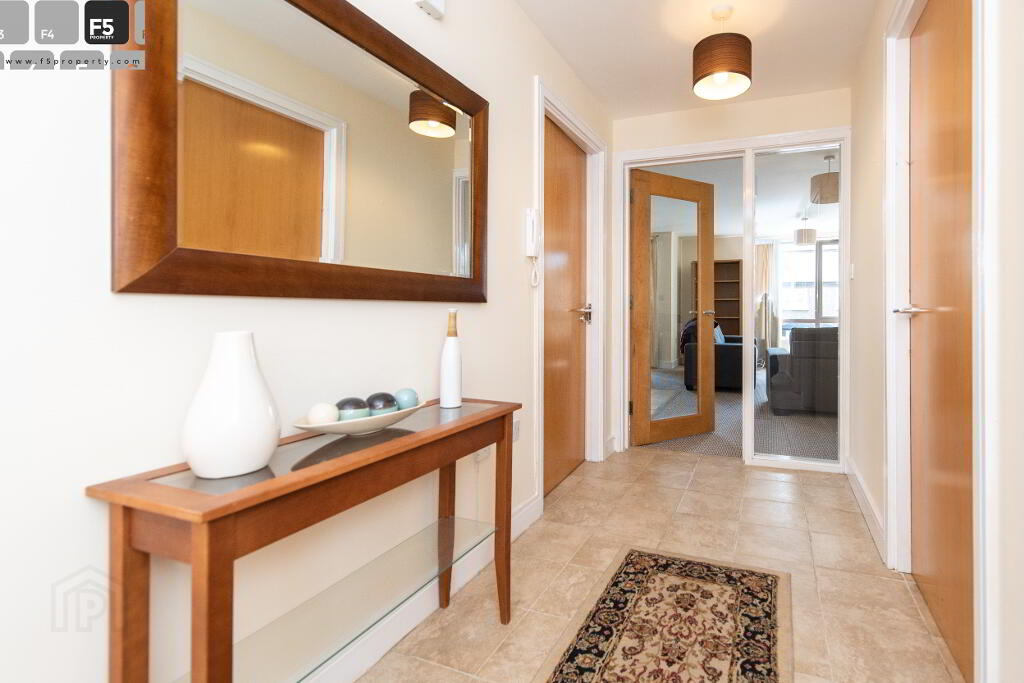 75 Stranmillis Wharf-Hallway 4149