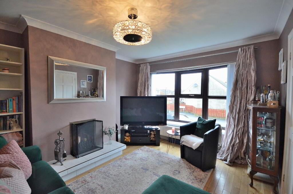 Photo 3 of 15 Glen Annesley Gardens, Bangor