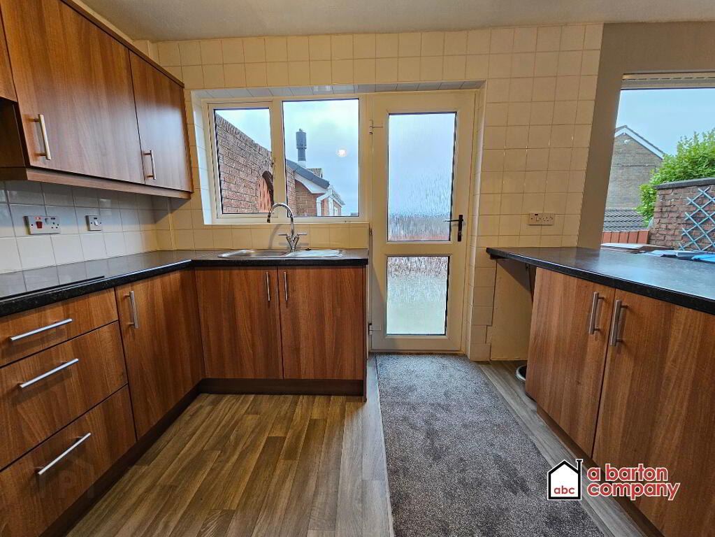 Photo 8 of 3 Fairhill Drive, Fairview, Newtownabbey