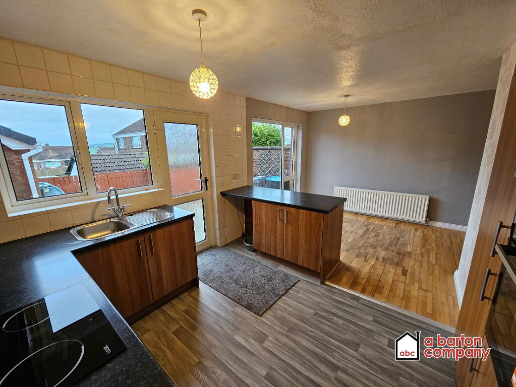 Photo 10 of 3 Fairhill Drive, Fairview, Newtownabbey