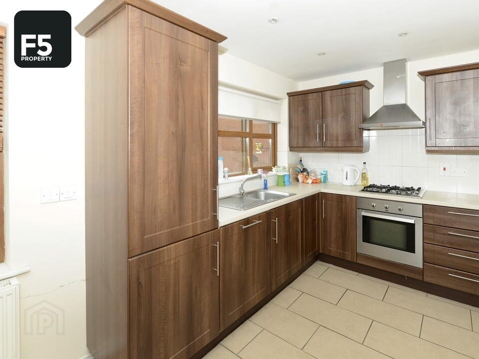 Photo 5 of 20 Redwood Grove, Dunmurry, Belfast