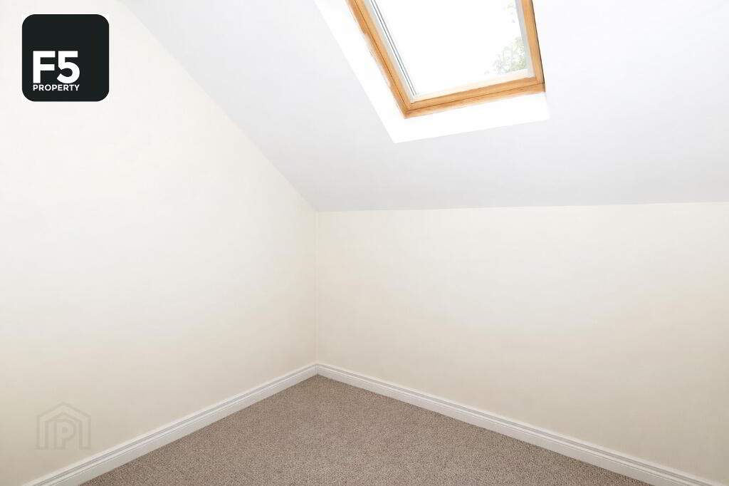 Photo 9 of 20 Redwood Grove, Dunmurry, Belfast