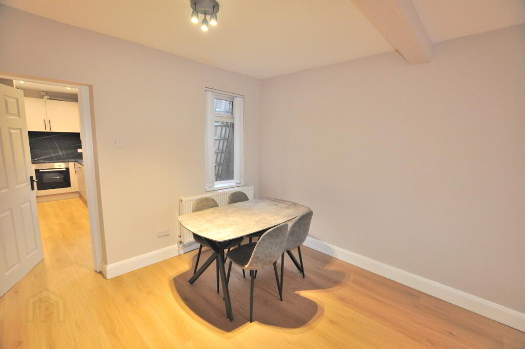 Photo 4 of 10 Greenville Street, Belfast