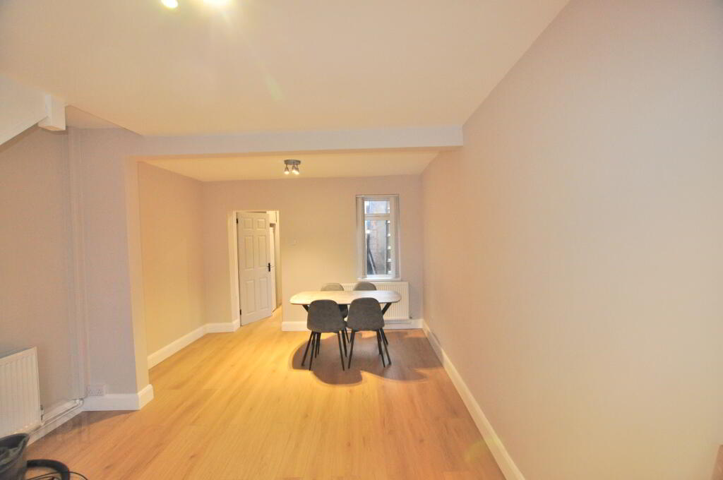 Photo 3 of 10 Greenville Street, Belfast