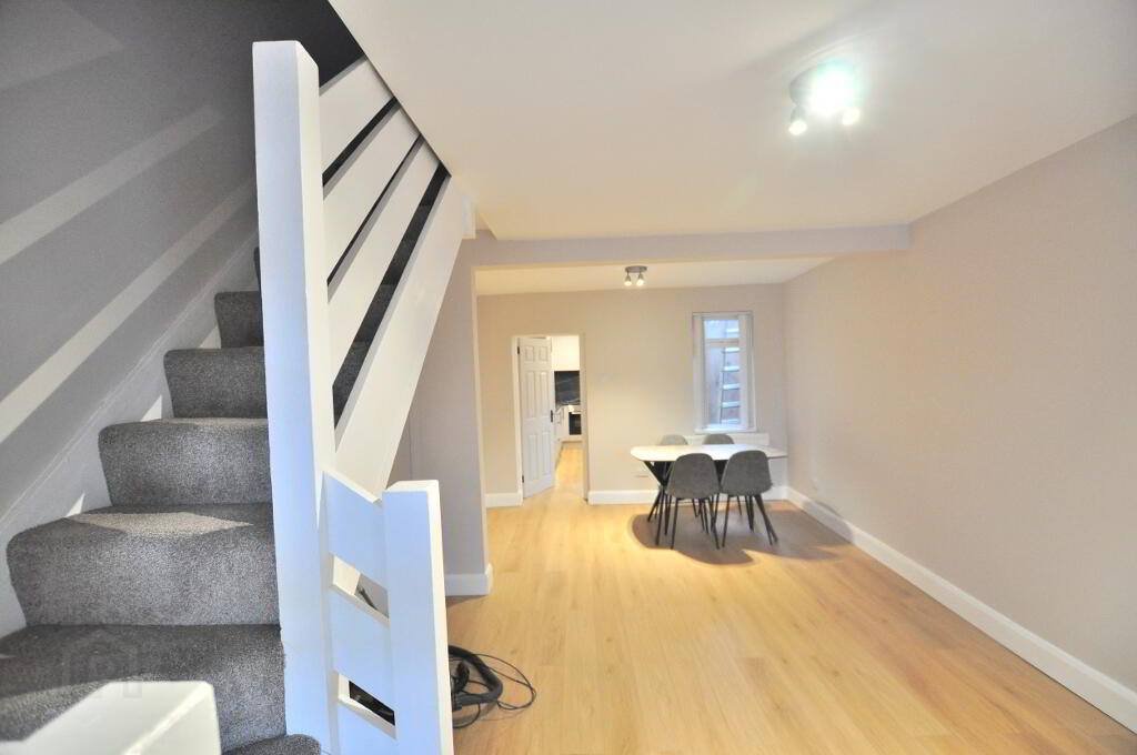 Photo 2 of 10 Greenville Street, Belfast