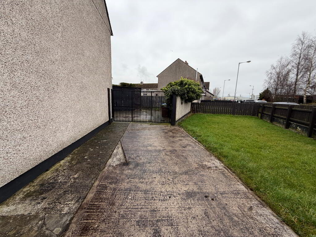 Photo 16 of 7 Moymore Ppace, Strathfoyle, L’derry