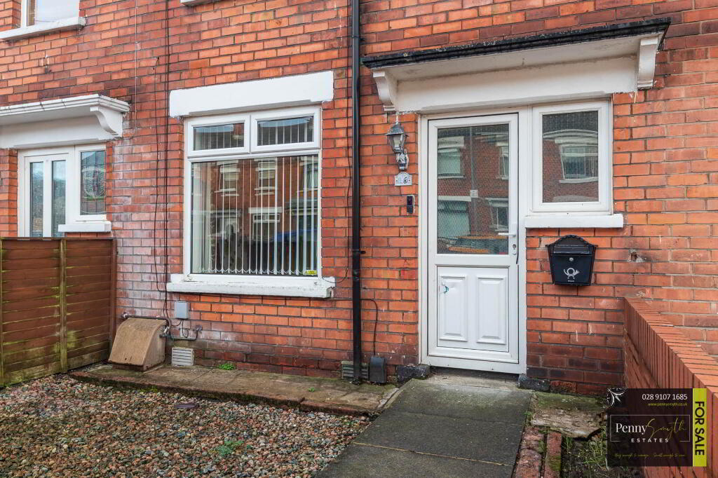 Photo 3 of 16 Sandbrook Park, Belfast