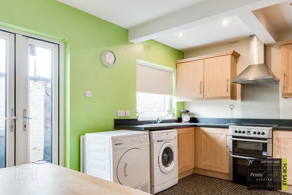 Photo 10 of 16 Sandbrook Park, Belfast