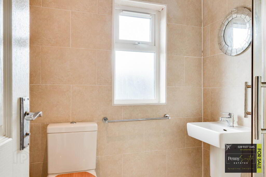 Photo 20 of 16 Sandbrook Park, Belfast