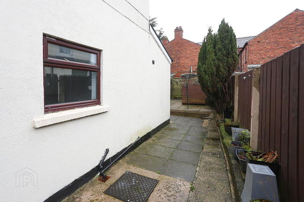 Photo 36 of 54 Rosebery Gardens, Belfast