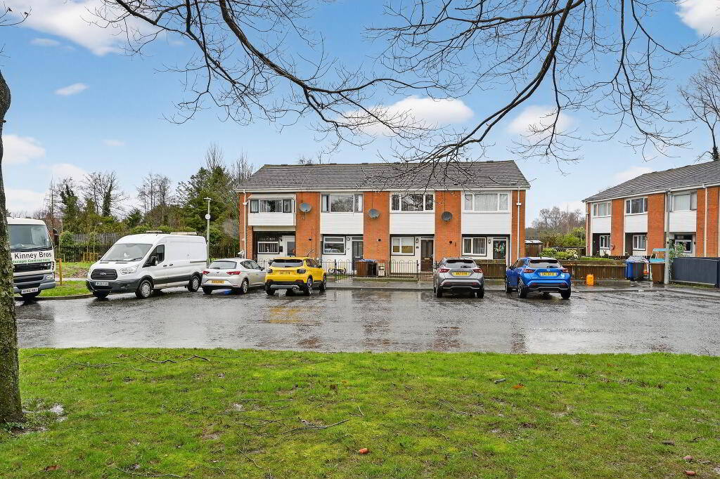 Photo 1 of 14 Finnis Close, Belfast