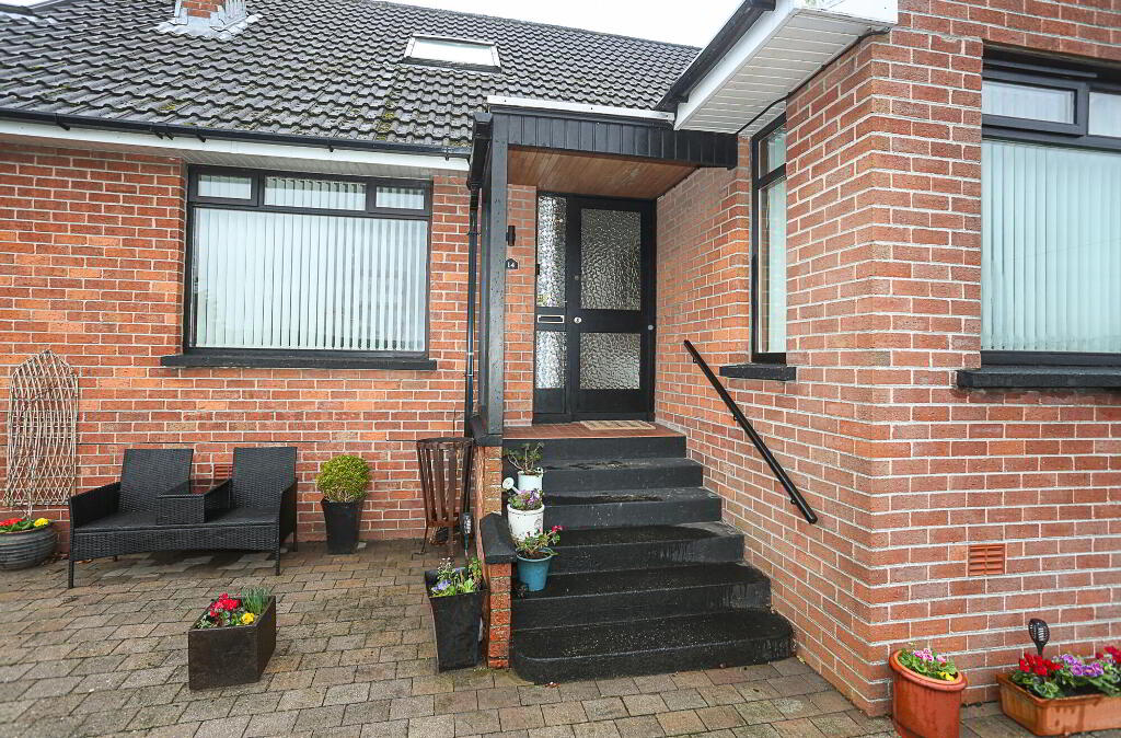Photo 3 of 14 Hillcrest Avenue, Newtownards
