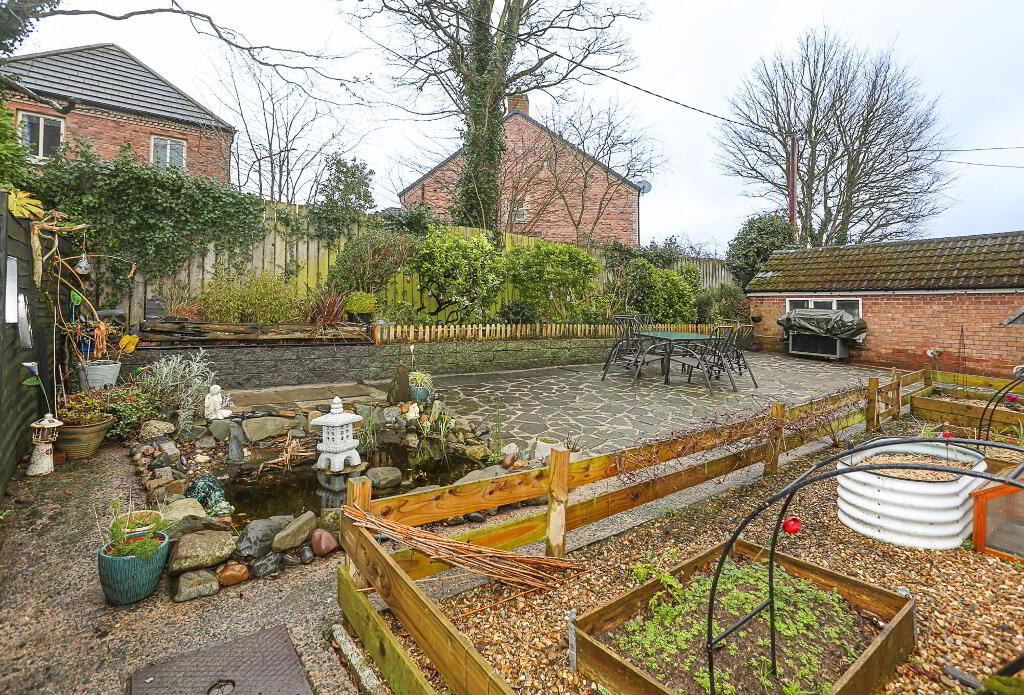 Photo 56 of 14 Hillcrest Avenue, Newtownards