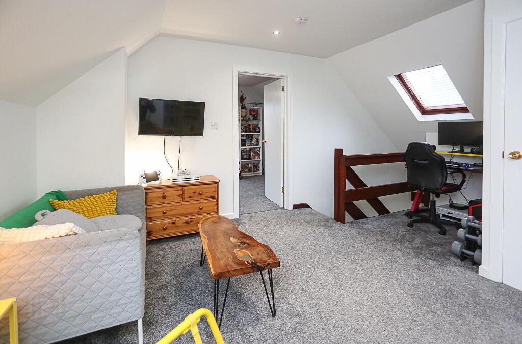 Photo 37 of 14 Hillcrest Avenue, Newtownards