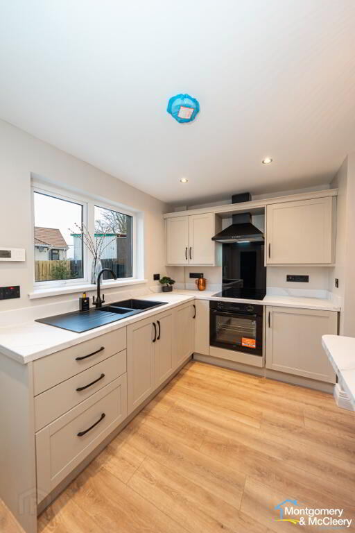 Photo 8 of 5 Milltown View, L'Derry