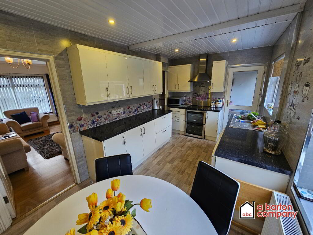 Photo 3 of 2 Iona Park, Rathcoole, Newtownabbey