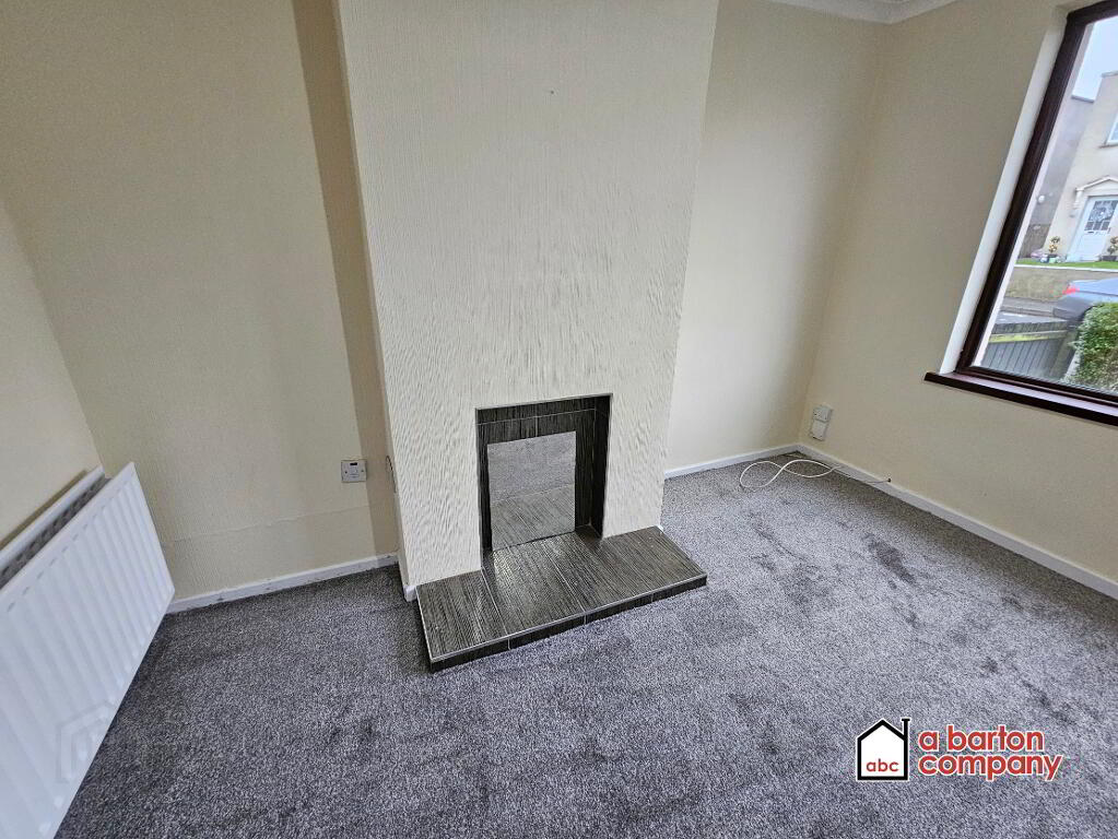 Photo 3 of 15 Fernagh Drive, Whiteabbey, Newtownabbey