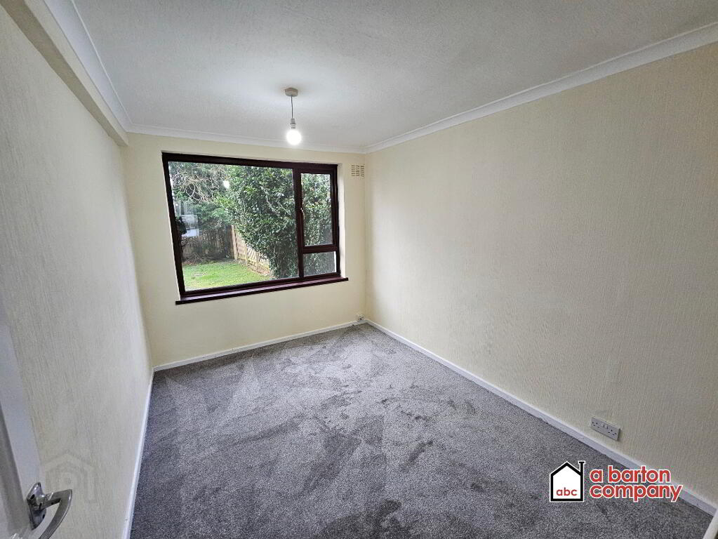 Photo 4 of 15 Fernagh Drive, Whiteabbey, Newtownabbey