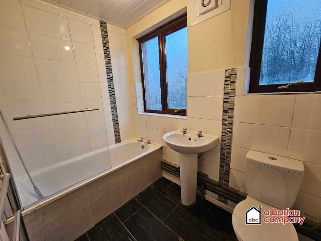 Photo 13 of 15 Fernagh Drive, Whiteabbey, Newtownabbey