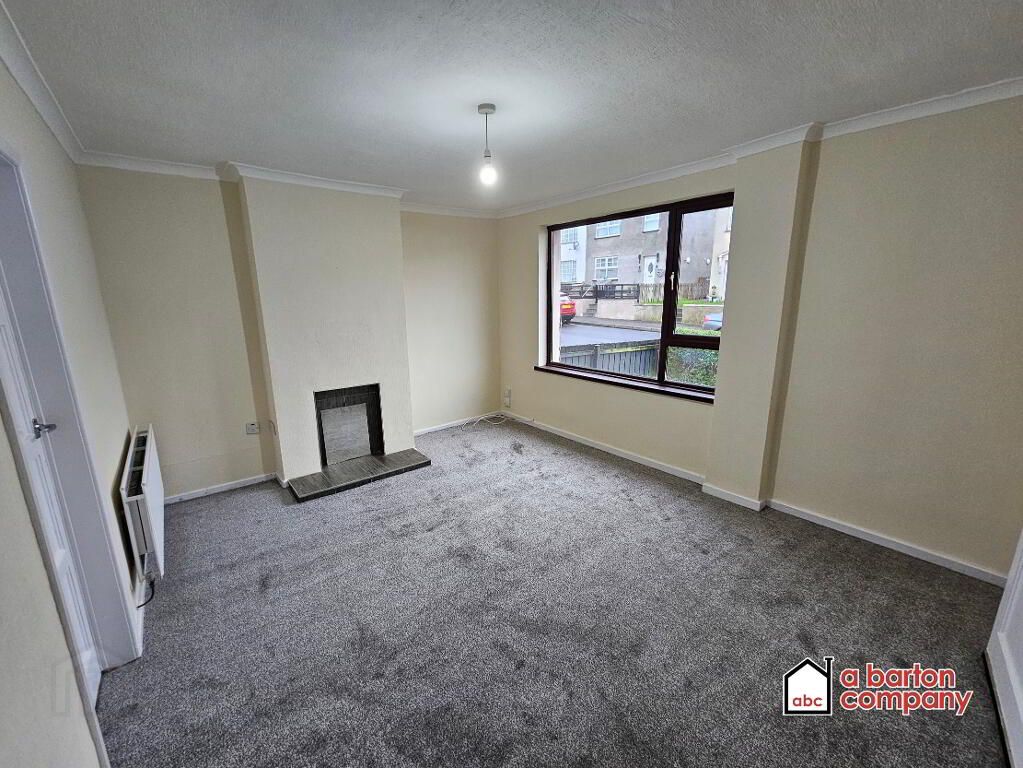 Photo 2 of 15 Fernagh Drive, Whiteabbey, Newtownabbey