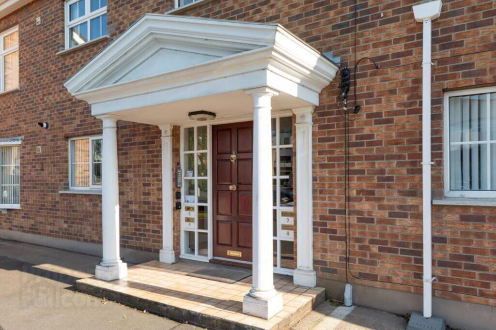 Photo 2 of 8 Annes Court, Bryansburn Road, Bangor