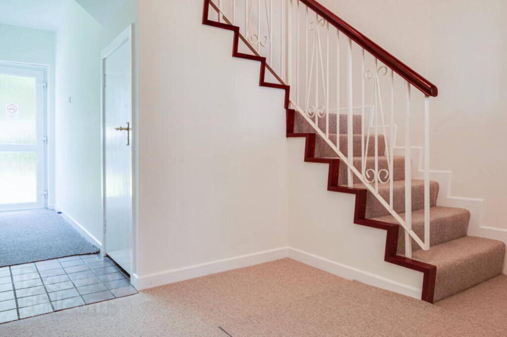 Photo 4 of 8 Annes Court, Bryansburn Road, Bangor