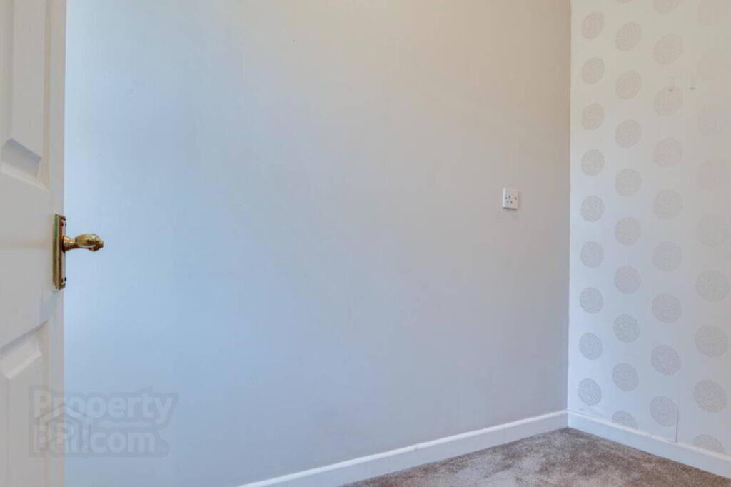 Photo 19 of 8 Annes Court, Bryansburn Road, Bangor