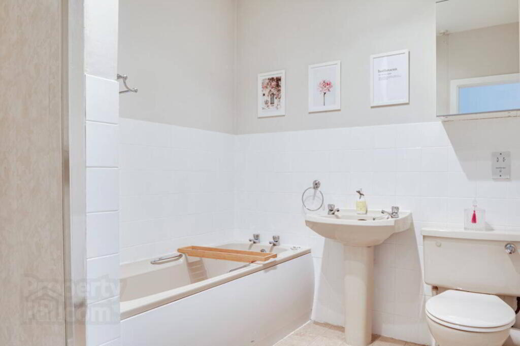 Photo 22 of 8 Annes Court, Bryansburn Road, Bangor