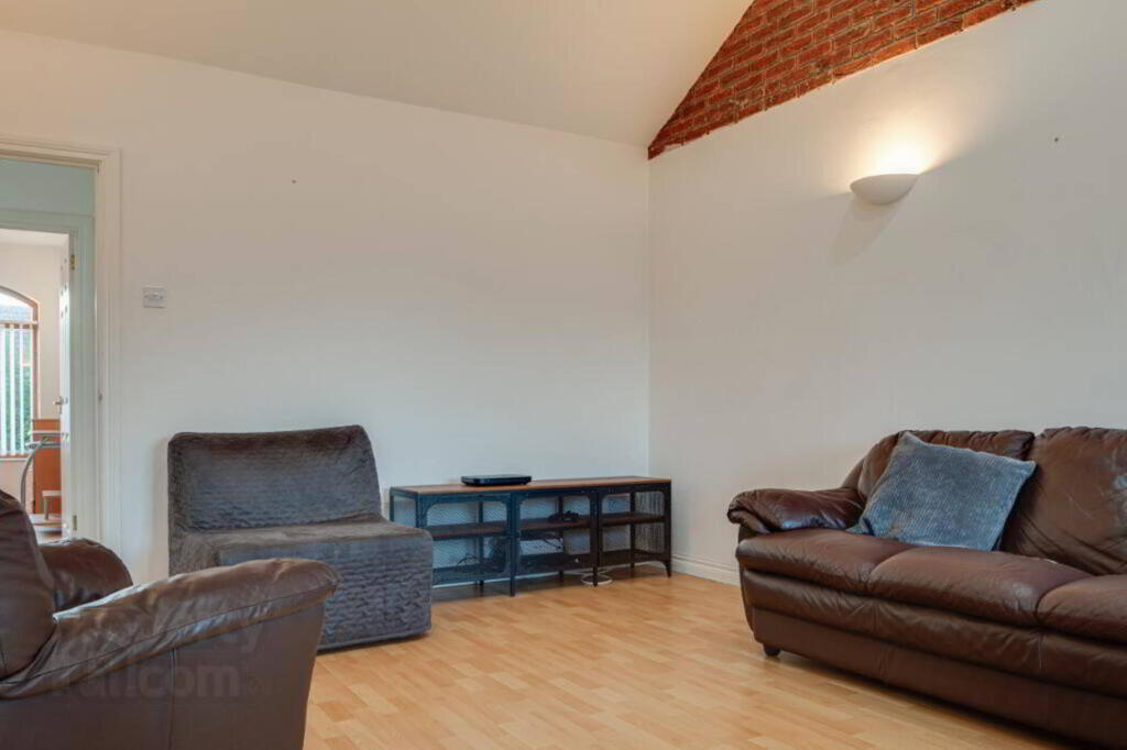 Photo 8 of 7 Silverstream Court, Bangor