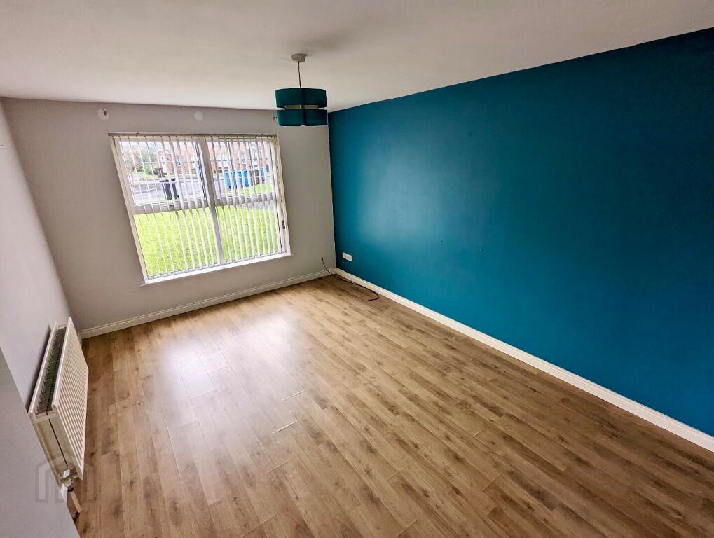 Photo 2 of 83 Rossdale, Kilfennan, L'Derry