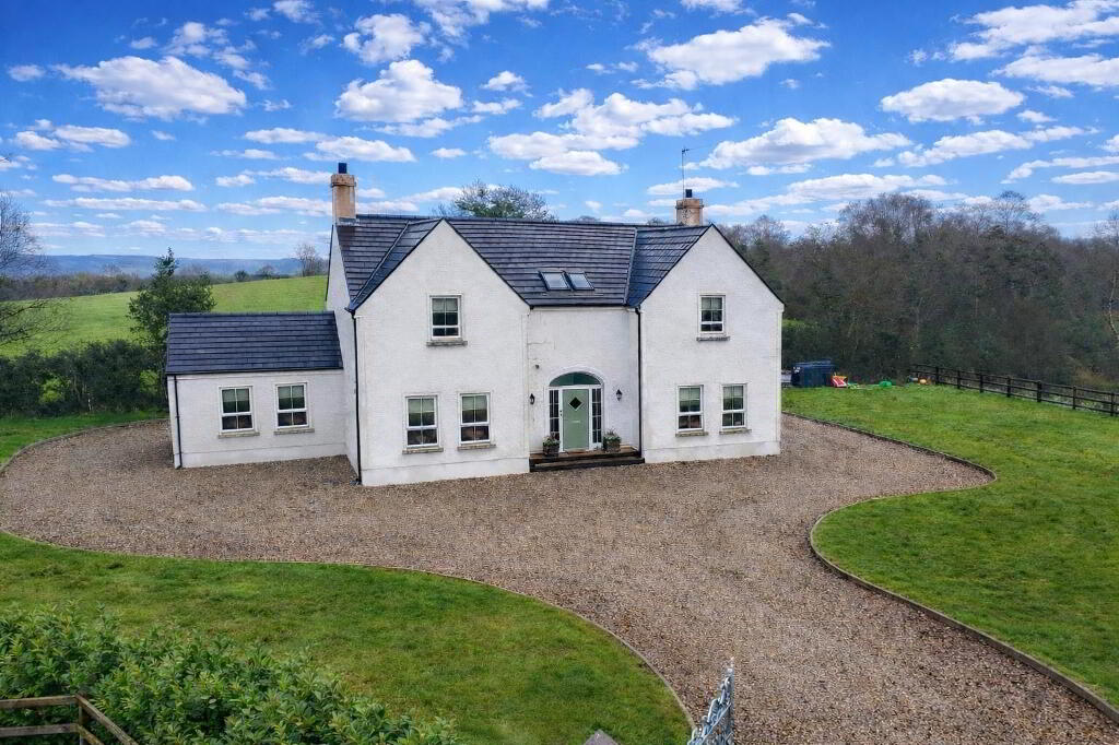 Photograph 1, 31 Manse Road, Drumquin