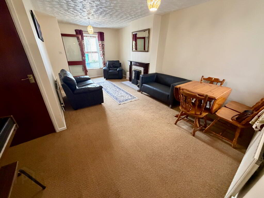 Photo 3 of 12 Pine Street, Waterside, L'Derry