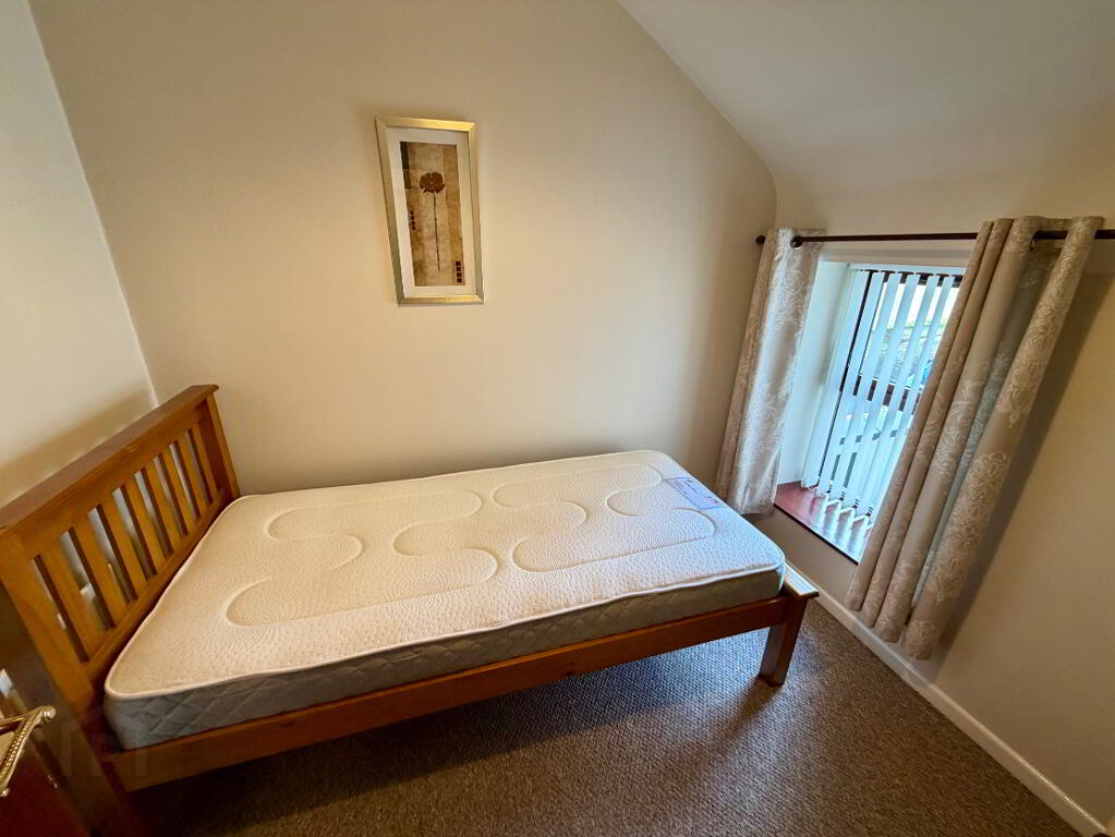 Photo 11 of 12 Pine Street, Waterside, L'Derry