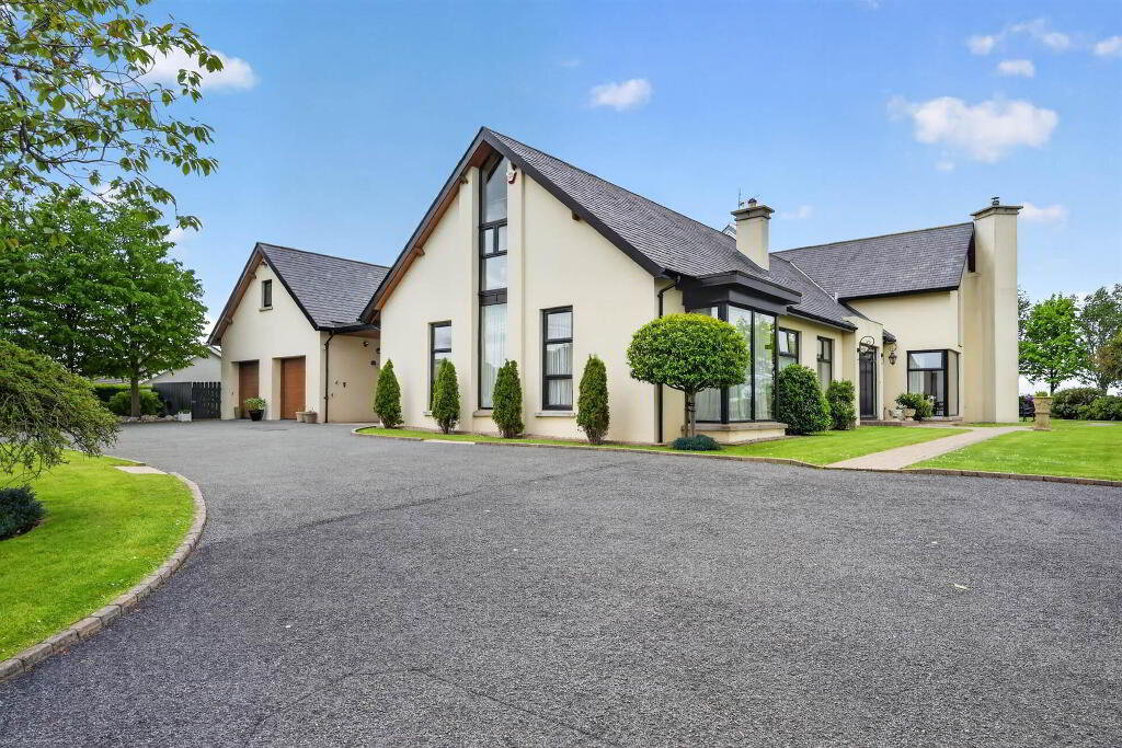 50 Limehill Road, Lisburn, BT27 5LR