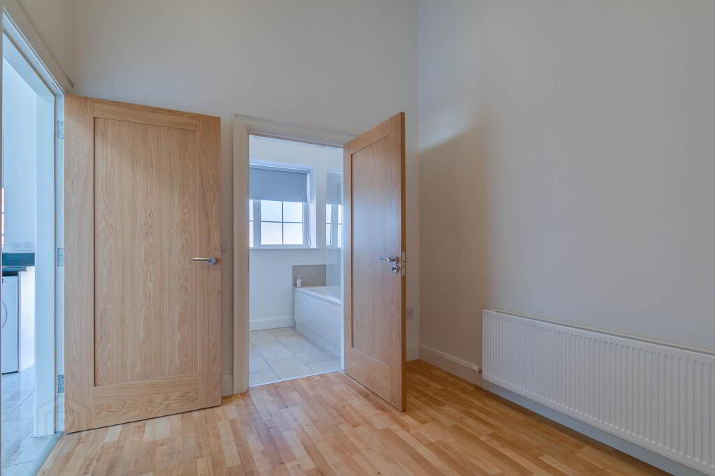 Photo 7 of The Gate House, 118c Princetown Road, Bangor