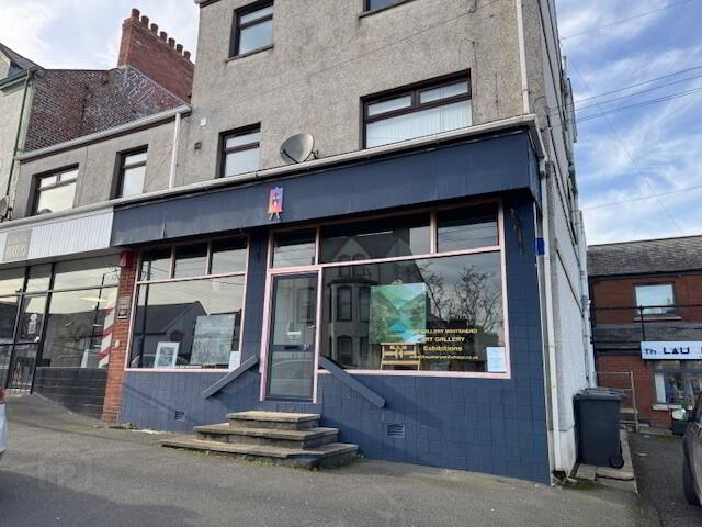 Photograph 1,  31 Balmoral Avenue