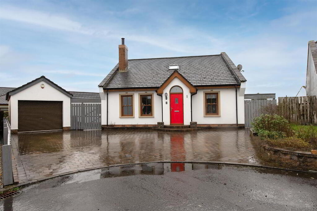 9 Oakwood Heights, Carryduff, Belfast, BT8 8SP