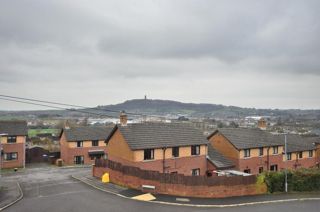 Photo 18 of 10 Binnian Ave, Newtownards