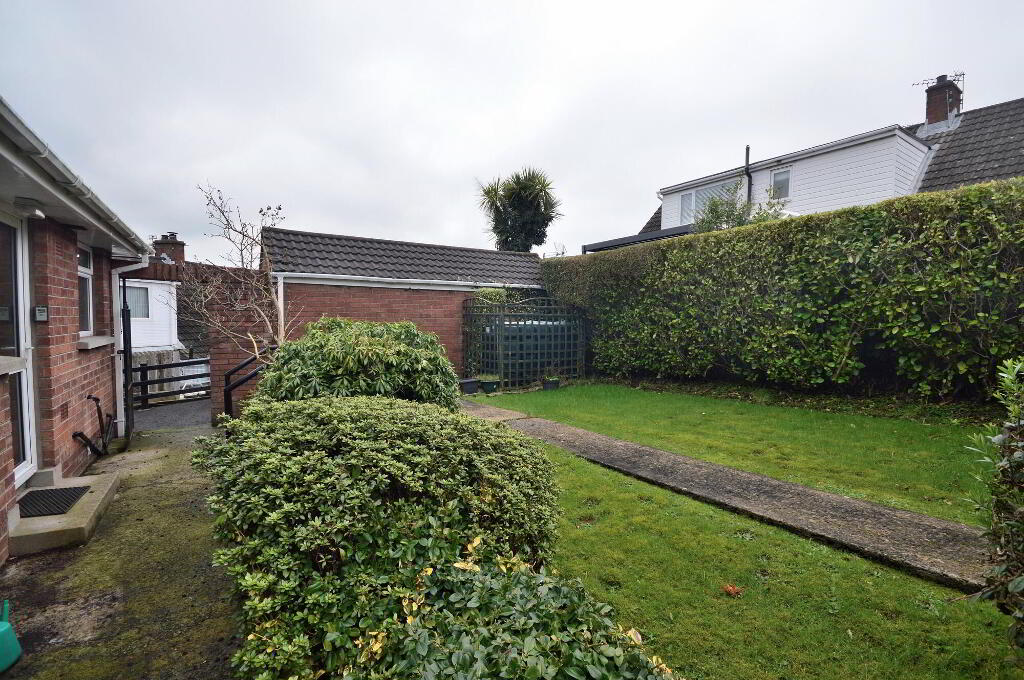 Photo 23 of 10 Binnian Ave, Newtownards