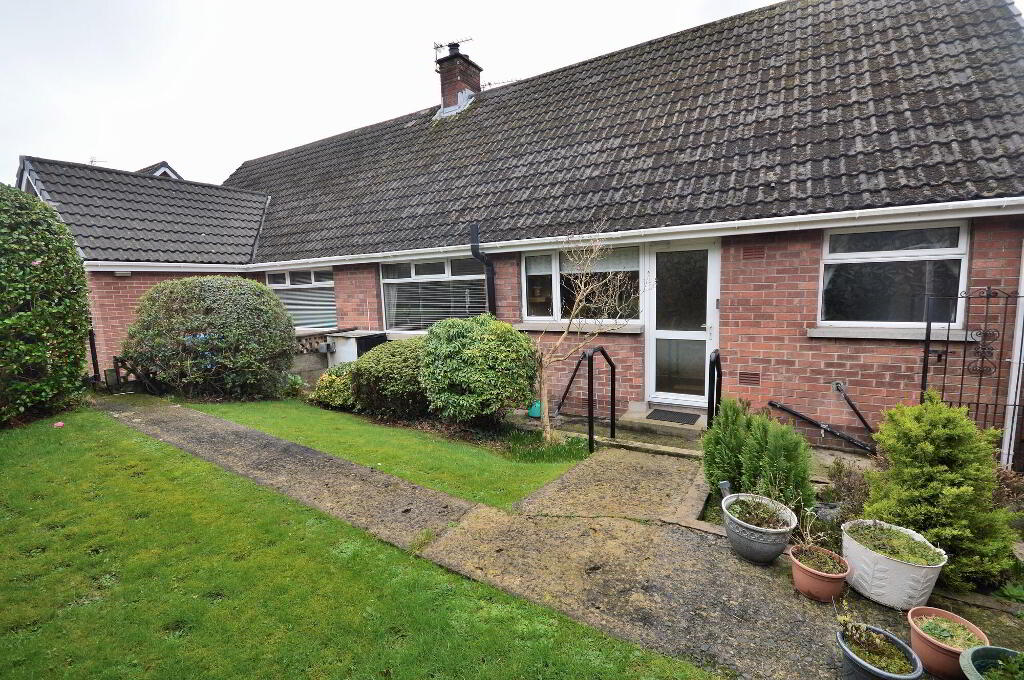 Photo 23 of 10 Binnian Ave, Newtownards