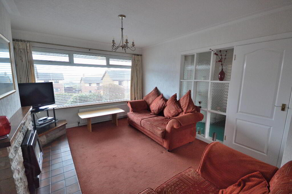 Photo 3 of 10 Binnian Ave, Newtownards