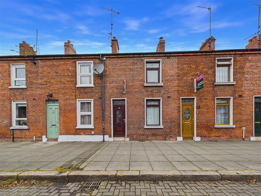39 Hamill Street, Belfast, BT12 4AA