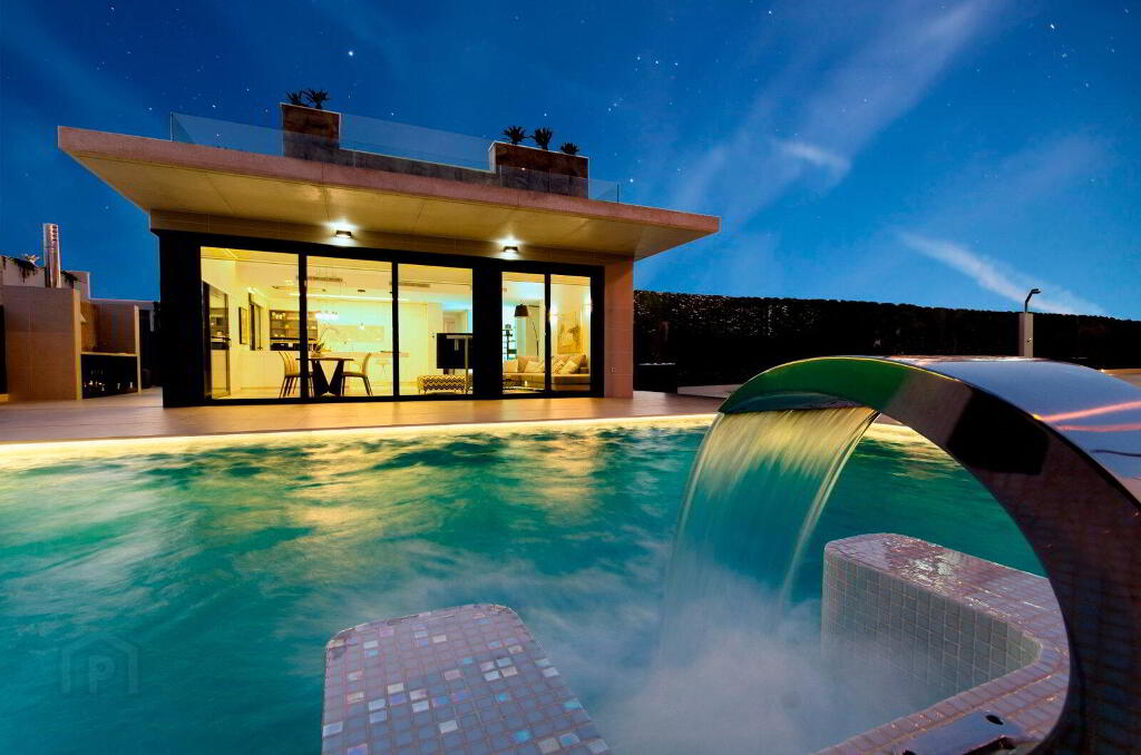 Photo 1 of Villa, San Miguel De Salinas