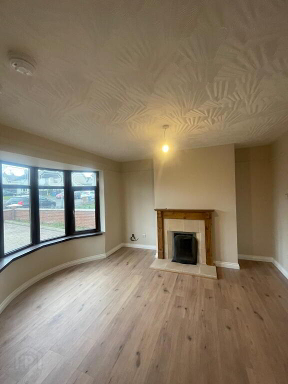 Photo 2 of 27 Bradley Park, Draperstown
