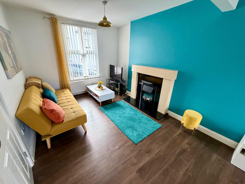 Photo 2 of 17 Florence Street, Waterside, L'Derry