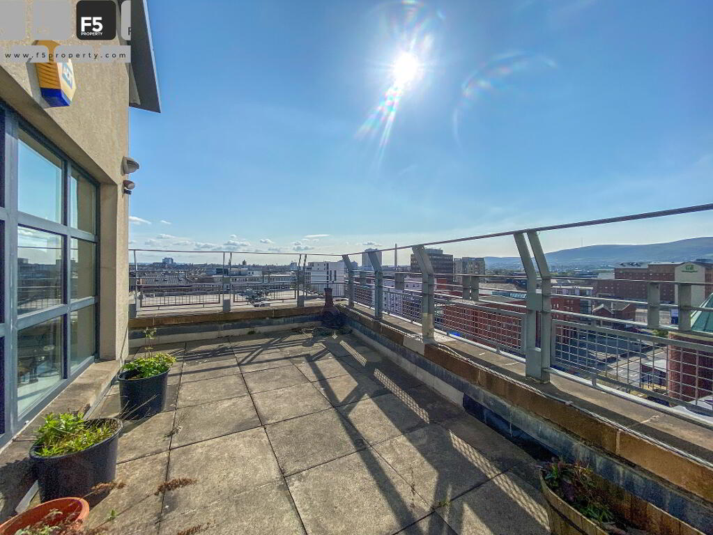 701 Park Ave-Terrace